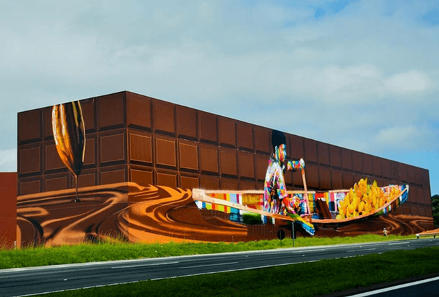Fábrica fica às margens da Rodovia Castelo Branco, onde está o maior mural de grafite do mundo. (Foto: Cacau Show) 