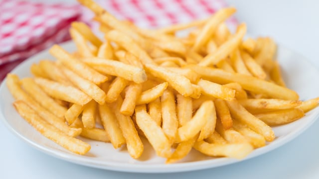 Dica de chef com estrela Michelin: “Para fazer batatas fritas crocantes, é preciso cozinhá-las em duas fases”