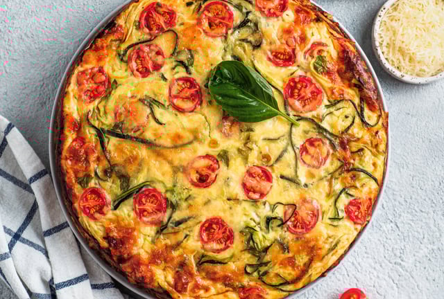 Torta de legumes SEM FARINHA é leve e fácil de fazer: essa receita vai te viciar