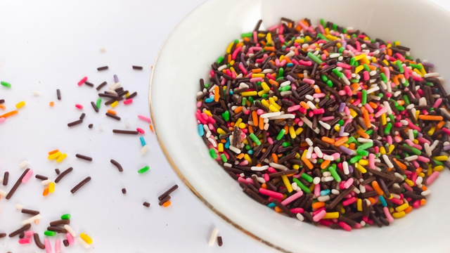 Você nunca mais vai comprar granulado pronto depois de aprender essa versão caseira: só precisa de 3 ingredientes