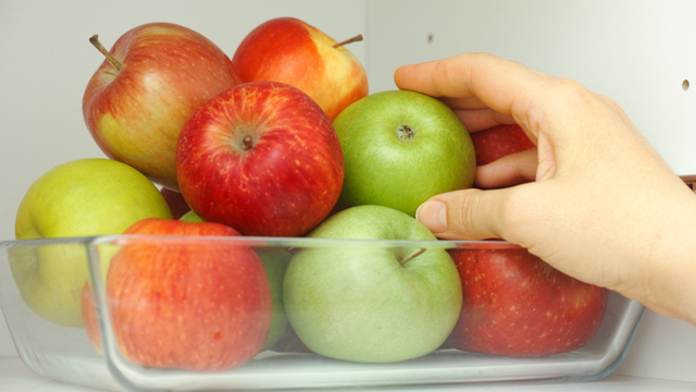 Nem na fruteira, nem na gaveta da geladeira: aprendi no TudoGostoso como guardar a maçã do jeito certo