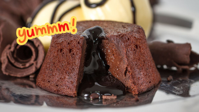 Essa é a melhor técnica do mundo para acertar a receita de petit gateau: faça em casa a clássica sobremesa francesa