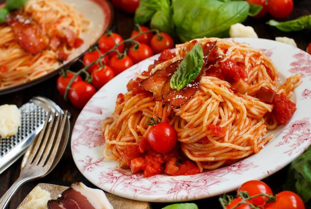 Dia do Macarrão: conheça a origem da data e aprenda uma receita especial de chef com dicas para deixar sua massa ainda mais saborosa