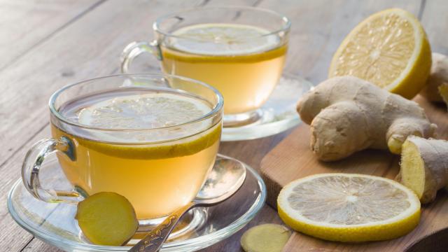 O que acontece com o corpo se beber chá de gengibre com limão à noite todos os dias?