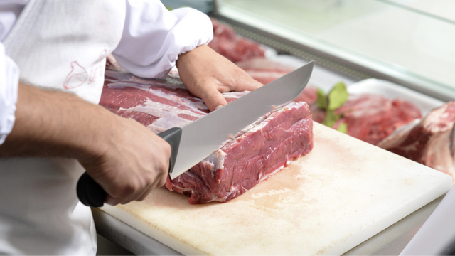 Um açougueiro de 55 anos: "As pessoas se concentram muito em saber se a carne tem gordura, quando na verdade ela é necessária para um melhor cozimento."