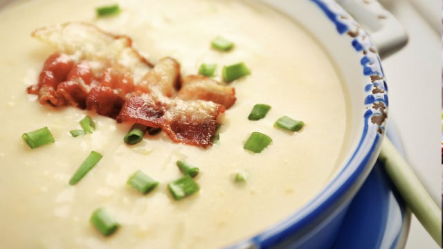 Esse creme de chuchu virou o meu jantar preferido no frio: receita deliciosa, quentinha e com pouco carboidrato