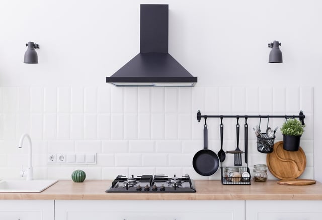 Combo para cozinha com cooktop Fischer e depurador Suggar custa menos de R$ 900