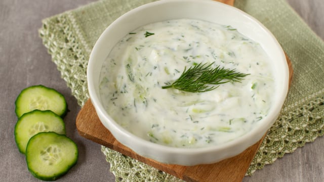 Os gregos consomem esse alimento há gerações. Ele auxilia no funcionamento intestinal e ajuda a manter a sensação de leveza nos dias quentes