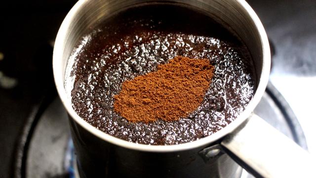 8 formas de reutilizar a borra do café em casa