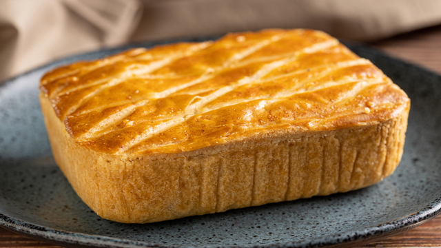 O truque de avó para uma massa de empada leve, amanteigada e que derrete na boca