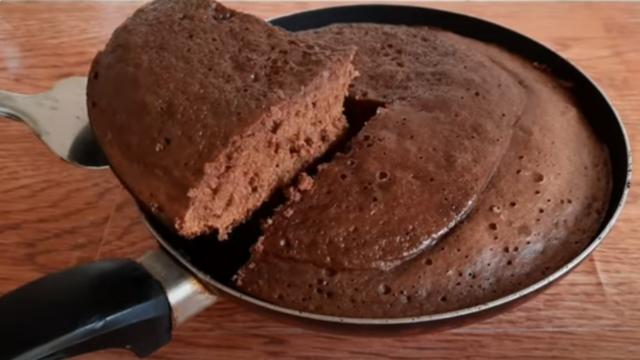Bolo de chocolate de frigideira: receita gostosa e muito fácil de fazer