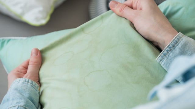 Minhas fronhas estavam amareladas e voltaram a ficar brancas: TudoGostoso revela o truque com 2 ingredientes