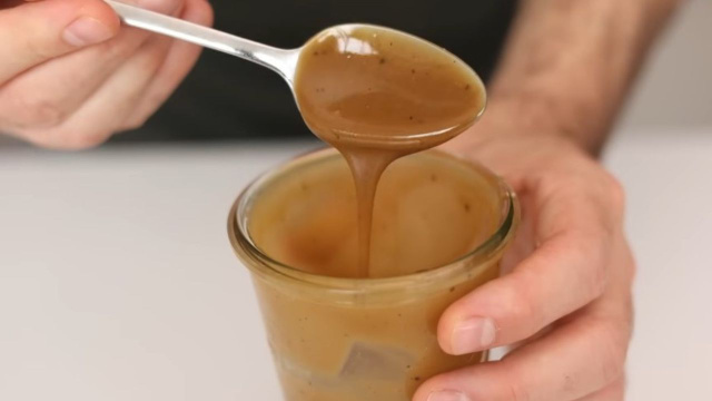 Meu marido odiava saladas, até provar meu molho especial e agora quer jantar todos os dias