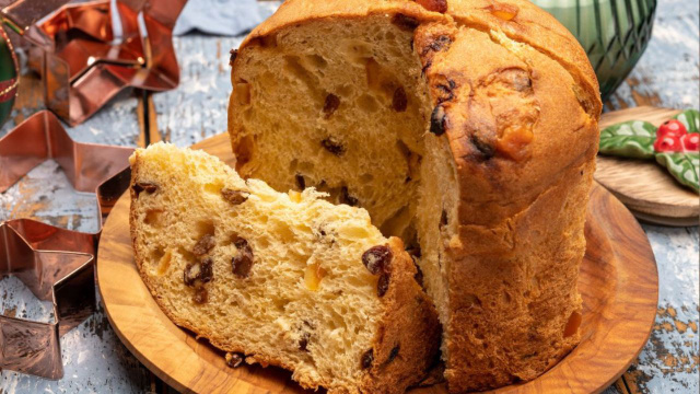 Sim, eu fiz um panetone na airfryer e a receita deu certo: se sua a fritadeira for pequena, é só fazer versões mini da sobremesa de Natal