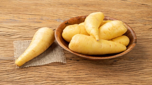 O melhor purê de mandioquinha não é feito com leite e manteiga, mas, sim, com água do cozimento e azeite
