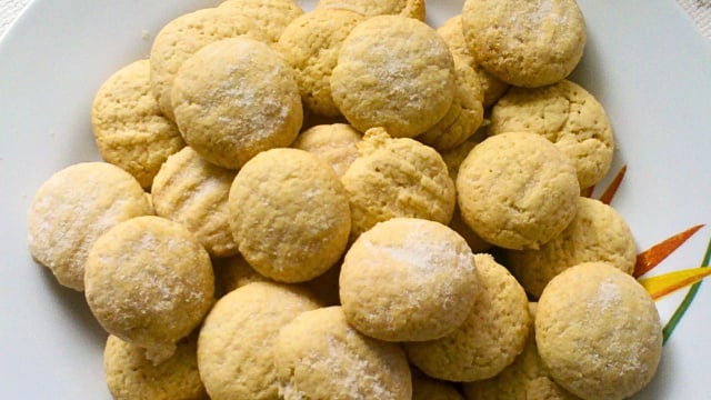 Biscoitinho de maracujá caseiro que derrete na boca é a receita de vovó que você precisa saber fazer