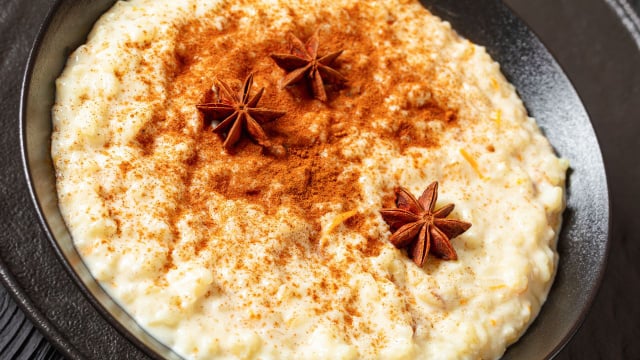 Só uso leite em pó e esse truque para deixar meu arroz doce perfeito e sem açúcar