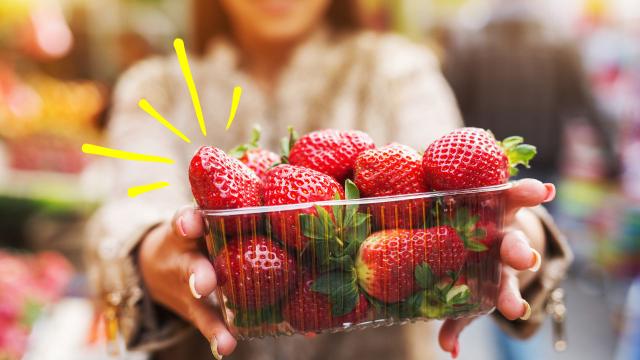 Truque simples e inesperado mantém os morangos frescos por mais três semanas - e você faz em 10 minutos