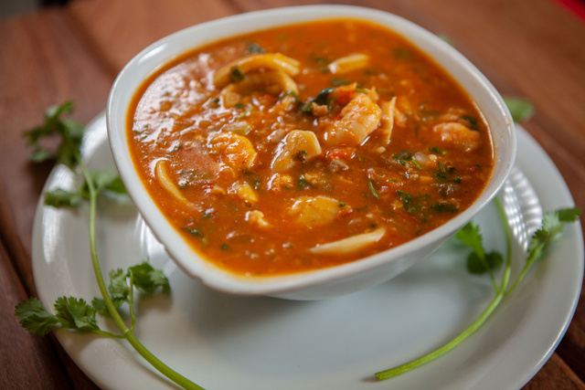 Cazuza não escondia amor por camarão. (créditos: Shutterstock).