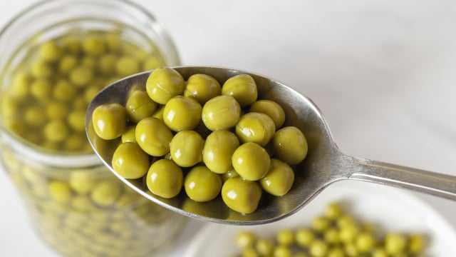 Especialistas concordam: o jantar mais saudável é preparado com uma lata de ervilhas, alho e um copo de caldo de peixe