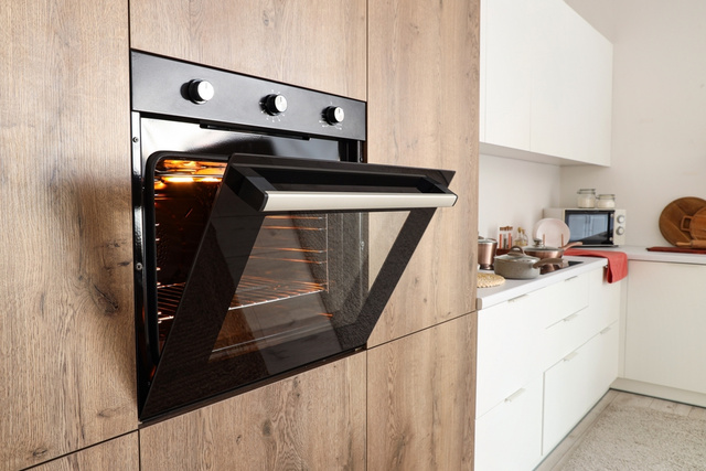 Forno embutido dos sonhos para sua cozinha planejada com quase 40% de desconto