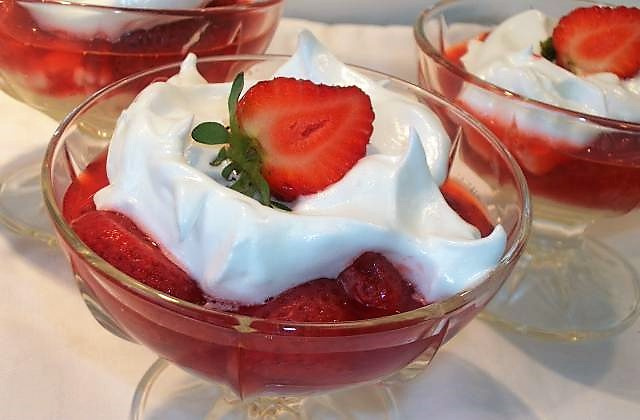 Sobremesa na taça: 25 receitas deliciosas e fáceis de servir que vão impressionar os convidados!
