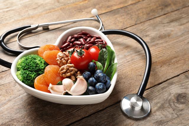 Sou cardiologista e aconselho: "Há 40 anos parei de comer esse alimento para ter uma vida longa e saudável"