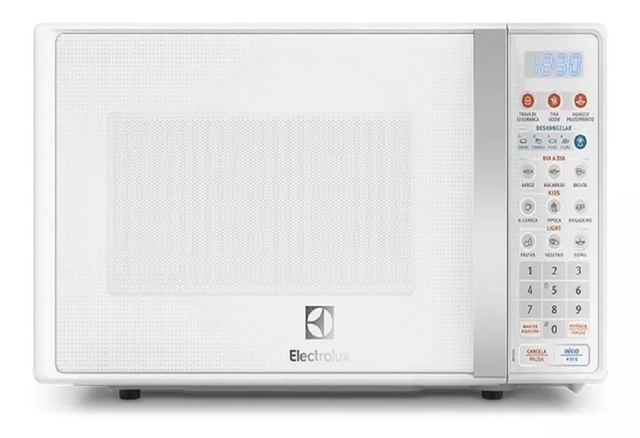 Micro-ondas Electrolux MTO30 20L com função Tira Odor para mais praticidade no dia a dia (Divulgação: Mercado Livre).