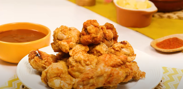 Asinha de frango. (créditos: YouTube/TudoGostoso)