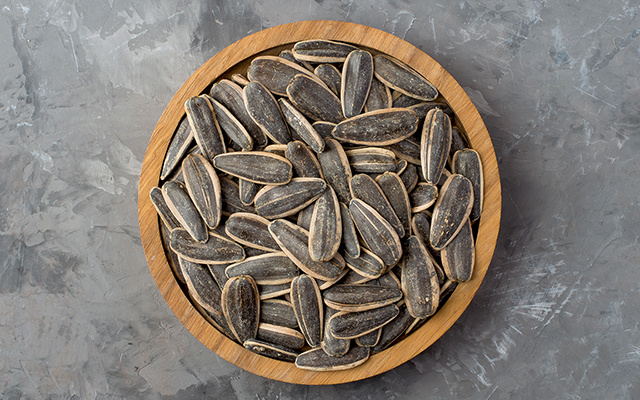 Pesquisadores descobrem que essa pequena semente pode substituir a carne, e ainda é muito barata