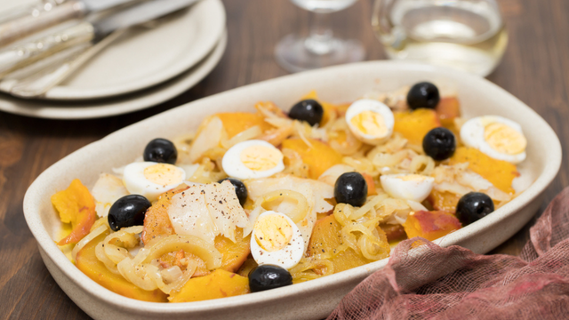 Restaurante no Mercado Público de Porto Alegre é especializado em frutos do mar e possui quase 120 anos de história