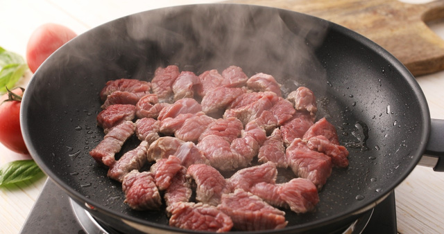 O segredo da culinária asiática para deixar a carne extremamente macia é finalmente revelado (e é muito fácil)