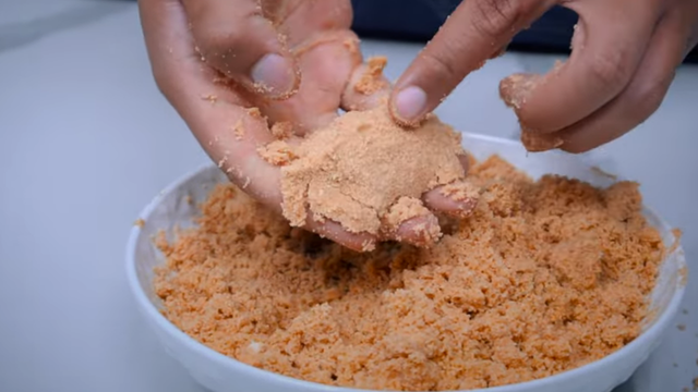 Misture bem. (Créditos: Igor Rocha/ reprodução YouTube)