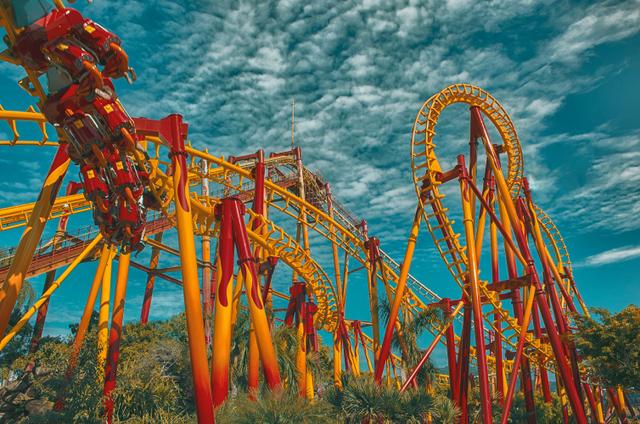 O Beto Carrero World é o maior parque de diversões da América Latina e tem brinquedos para ocupar todo o feriadão (Créditos: Shutterstock)