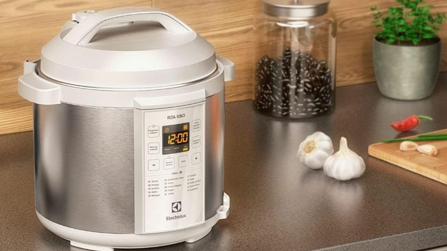 Se você tem medo de panela de pressão, então esta solução vai salvar sua vida na cozinha e te ajudar a cozinhar os seus alimentos rapidamente