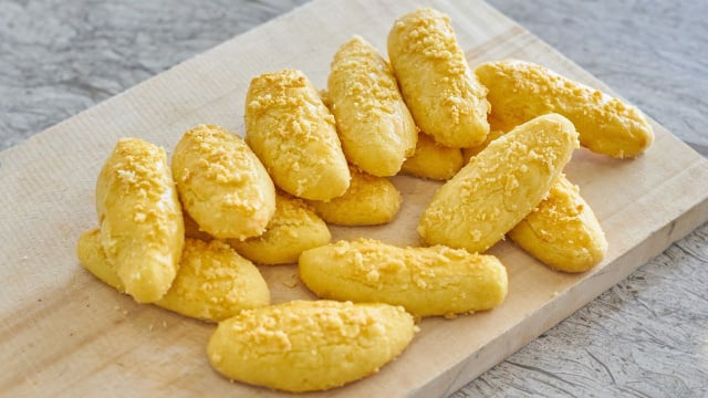 Biscoitos amanteigados caseiros: como fazer mais de 30 com 1 ovo em menos de 40 minutos