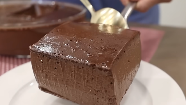 Mousse de chocolate profissional: TudoGostoso ensina como atingir a consistência perfeita para comer de colher ou vender