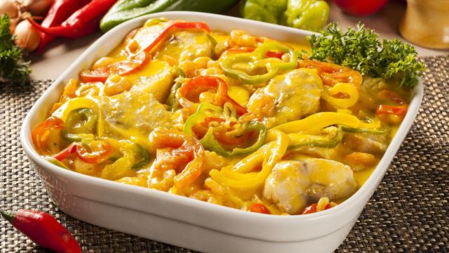 Essa forma de fazer moqueca de peixe vai se tornar a sua favorita para qualquer ocasião (Créditos: TudoGostoso)