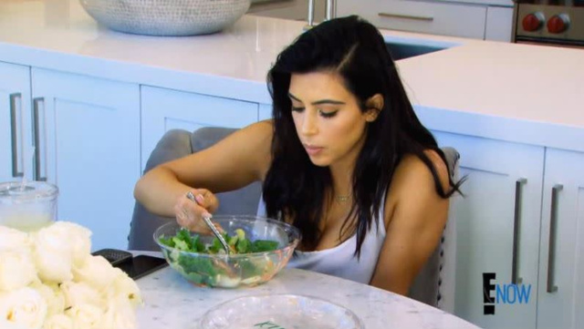 A salada favorita das Kardashians pode ser feita em casa em questão de minutos!
