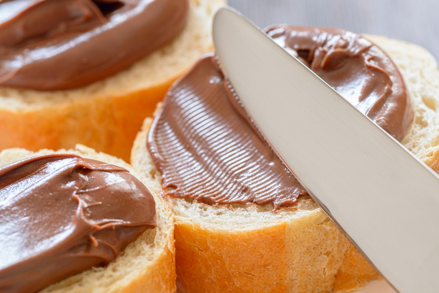 Creme de avelã sem leite e sem açúcar refinado: aprenda a fazer uma versão caseira e inclusiva da pasta com apenas 4 ingredientes