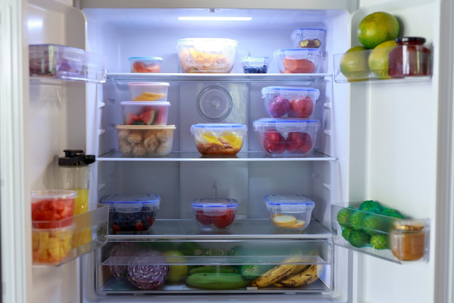 Esses organizadores eram o truque que faltava para deixar sua geladeira ainda mais funcional