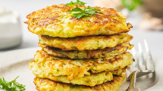 Nem cenoura, nem abobrinha: receita de panqueca salgada diferente é perfeita para almoço, lanche ou jantar