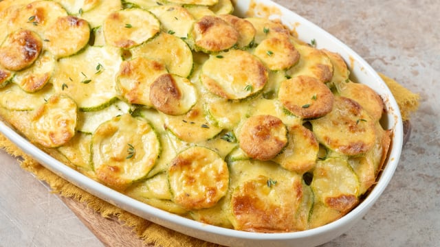 Samantha Vallejo-Nágera, cozinheira: "Abobrinhas ficam deliciosas assadas com ovos, cebola e iogurte."