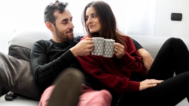Nem vinho, nem chocolate: esses chás afrodisíacos vão esquentar seu Dia dos Namorados