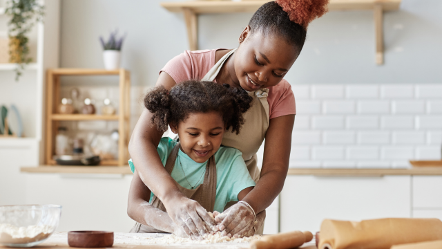 Celebre o Dia das Mães em grande estilo! 3 eletroportáteis para presentear quem ama cozinhar