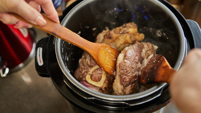 Nem acém, nem patinho: o corte perfeito para fazer na panela de pressão