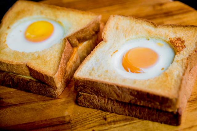 Esse sanduíche com ovo vai impressionar todo mundo (Créditos: Shutterstock)