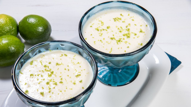 Substituí o creme de leite do mousse de limão por esse ingrediente: fica muito mais cremoso!