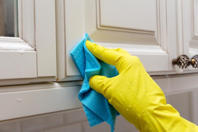 Com esse truque simples, a gordura dos armários da sua cozinha desaparecerá de uma só vez
