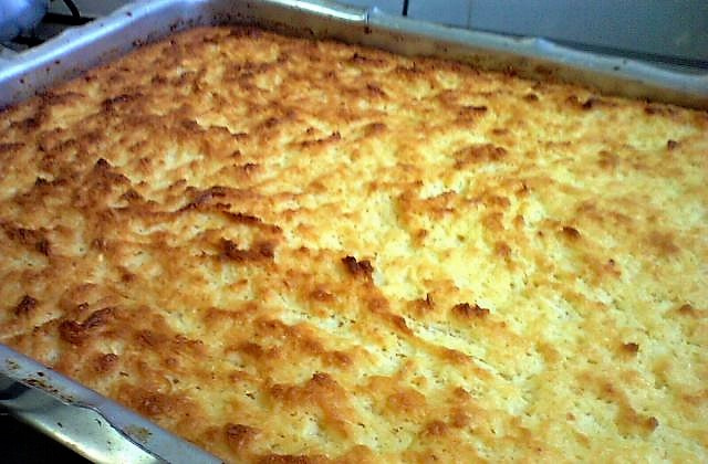 Mané pelado cremoso e fácil: aprenda a receita desse bolo de mandioca tradicional SEM FARINHA